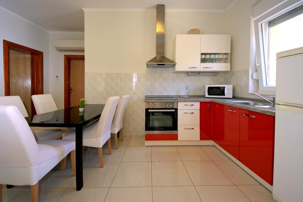 Apartments Superba โบรดาริตซา ภายนอก รูปภาพ