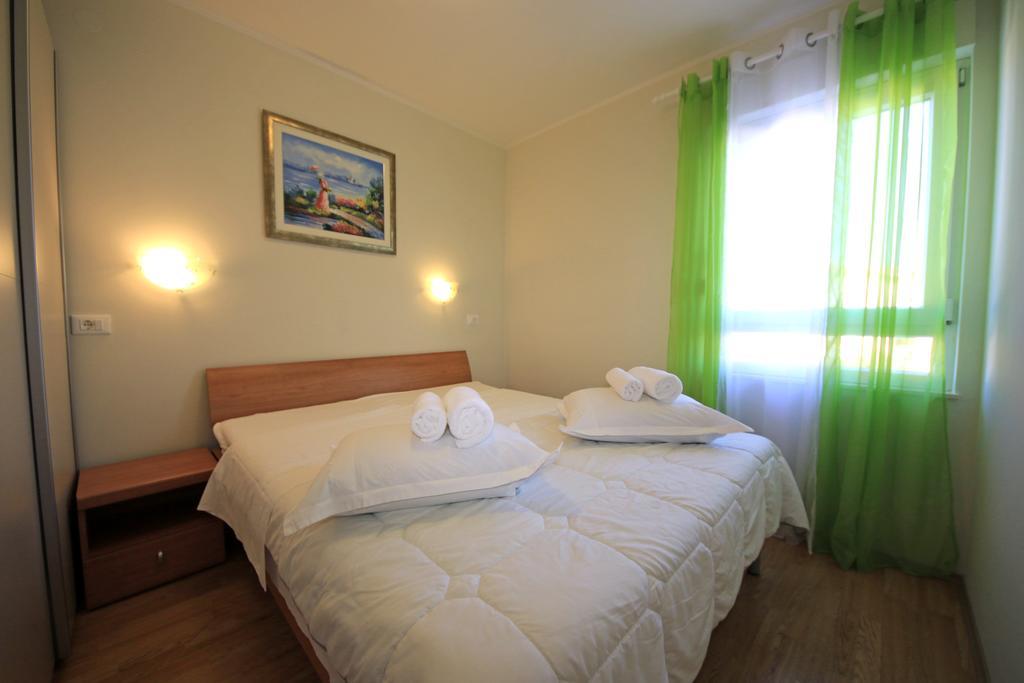 Apartments Superba โบรดาริตซา ภายนอก รูปภาพ