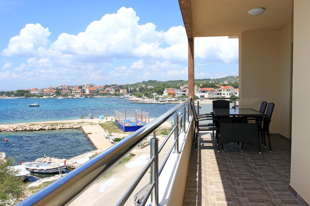 Apartments Superba โบรดาริตซา ภายนอก รูปภาพ